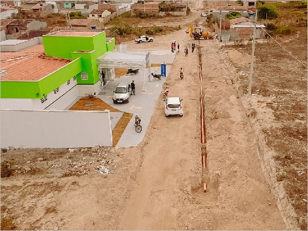 Prefeitura de Areial realiza obras de saneamento na Rua da Palmeira, levando mais qualidade de vida para a população.